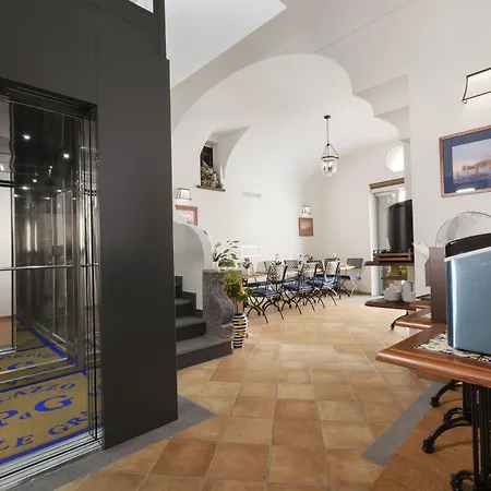 Palazzo Delle Grazie 4*