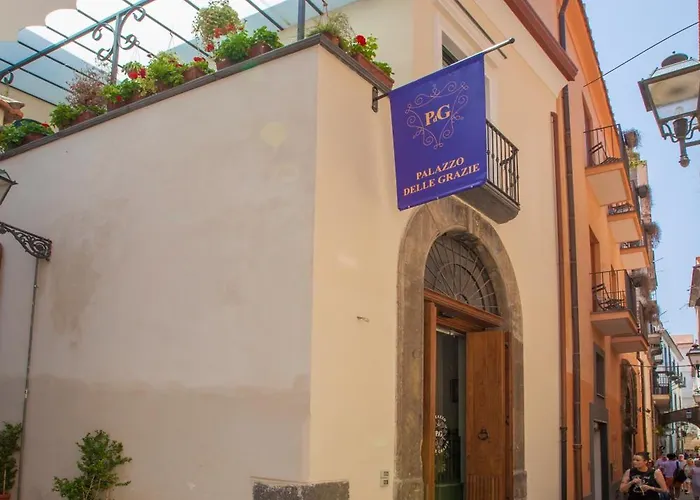 Bed & Breakfast Palazzo Delle Grazie 4*