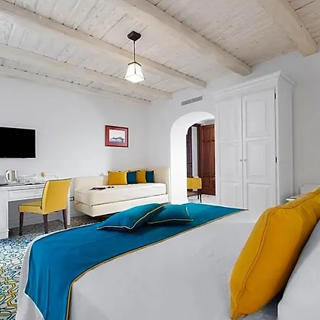 Palazzo Delle Grazie 4*
